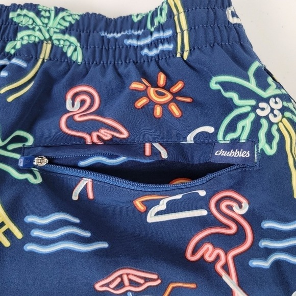 Chubbies‎ NEW Men's Small Navy Neon Lights 7" Inseam Flamingo Retro Swim Trunks - Picture 7 of 13